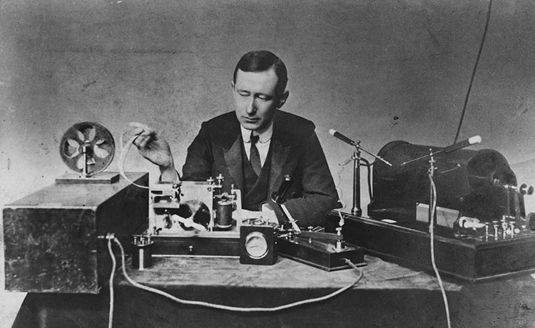 Istoria inventării radioului
